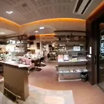 Kyriad Restaurant Centre 3*