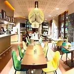 Hotel Kyriad Restaurant Centre 3*
