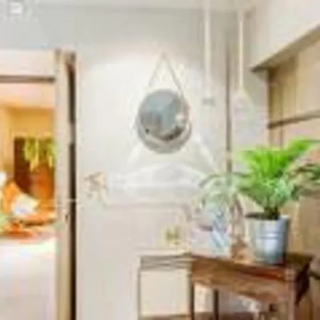 Kyriad Restaurant Centre 3*