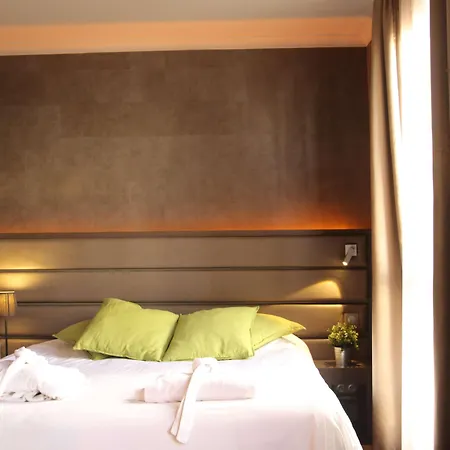 Hotell Kyriad Restaurant Centre