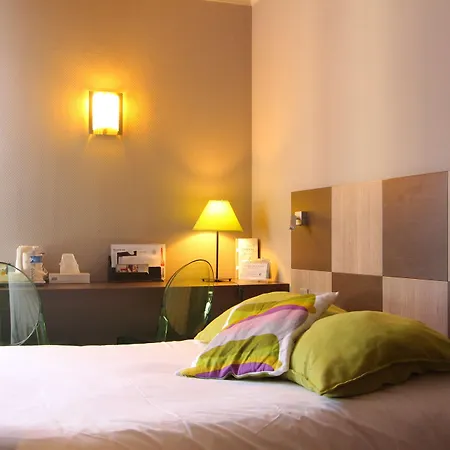 Hotell Kyriad Restaurant Centre 3*