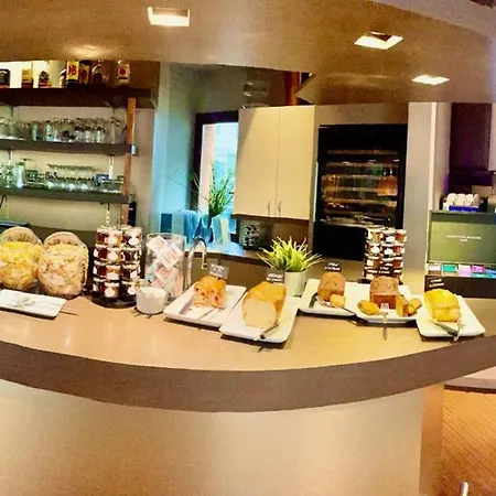 Kyriad Restaurant Centre 3* Vichy