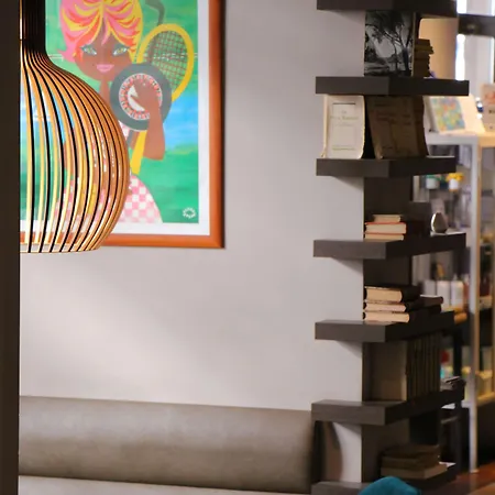 Kyriad Restaurant Centre Hotel