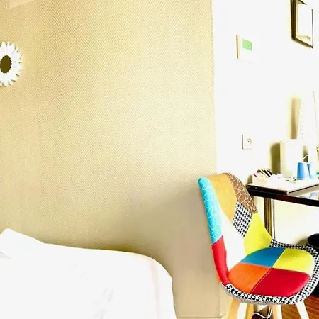 Kyriad Restaurant Centre Hotell 3*