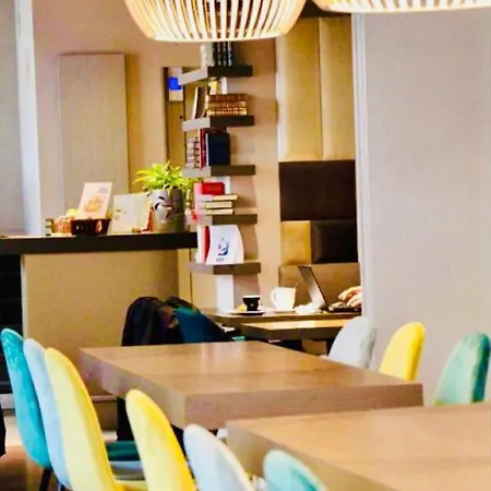 Kyriad Restaurant Centre Vichy