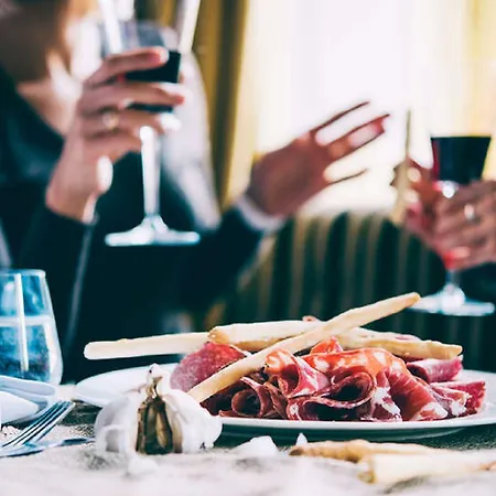 Hotel Kyriad Restaurant Centre