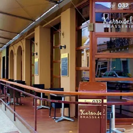 Kyriad Restaurant Centre Hotel