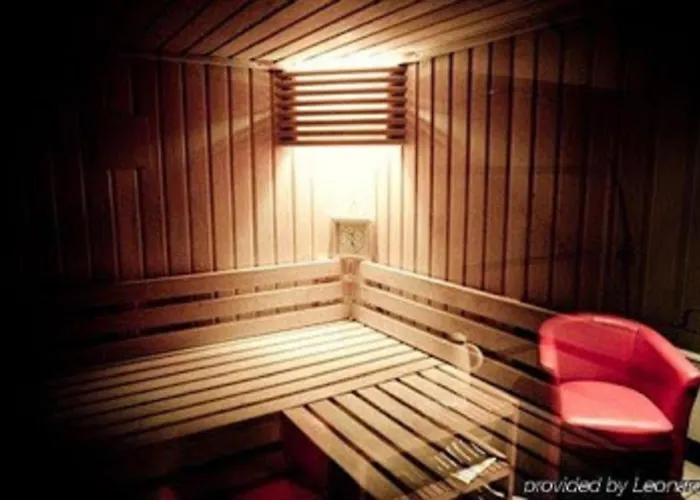 Hotel Kyriad Restaurant Centre 3*