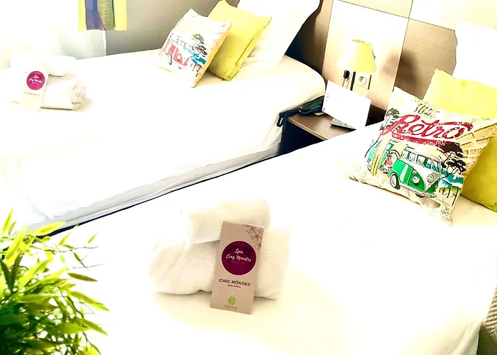 Kyriad Restaurant Centre Hotel 3*