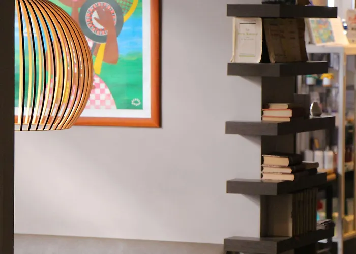 Kyriad Restaurant Centre Hotel