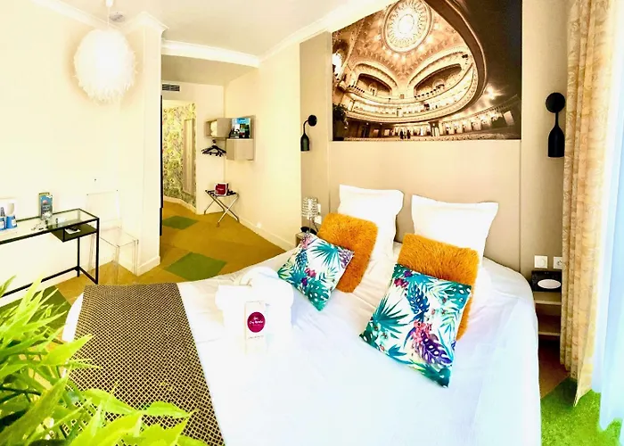 Kyriad Restaurant Centre 3* 비시