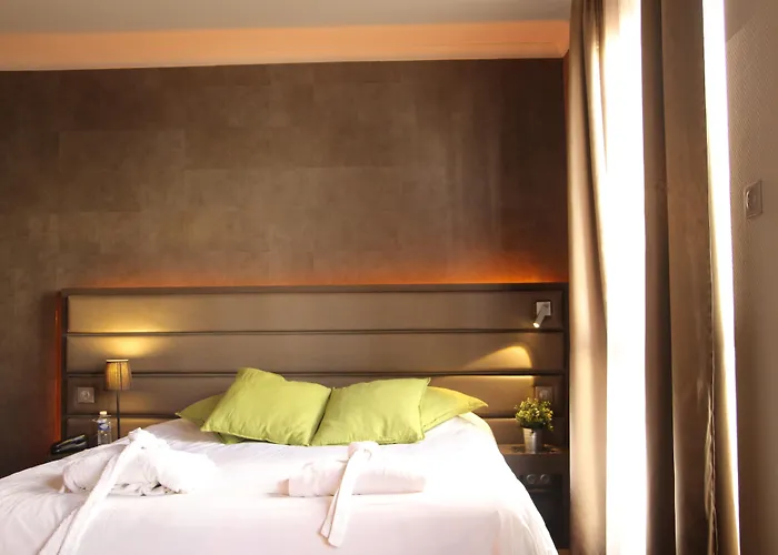 Kyriad Restaurant Centre