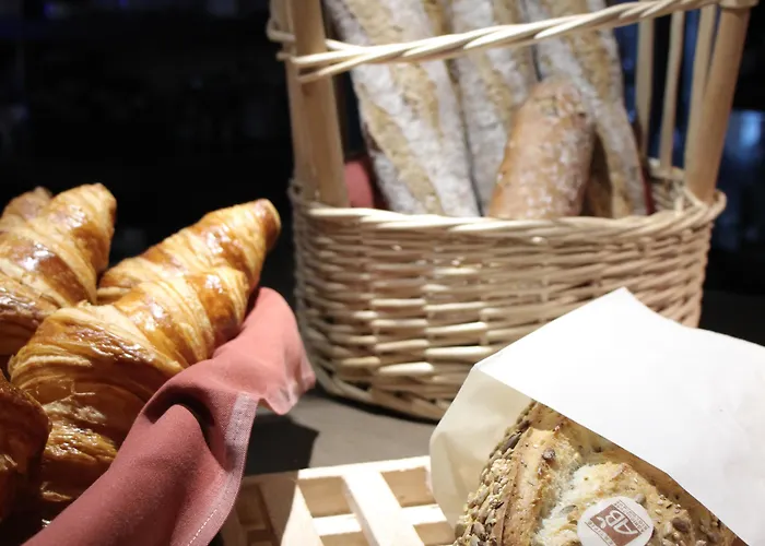 Kyriad Restaurant Centre Hotel 3*