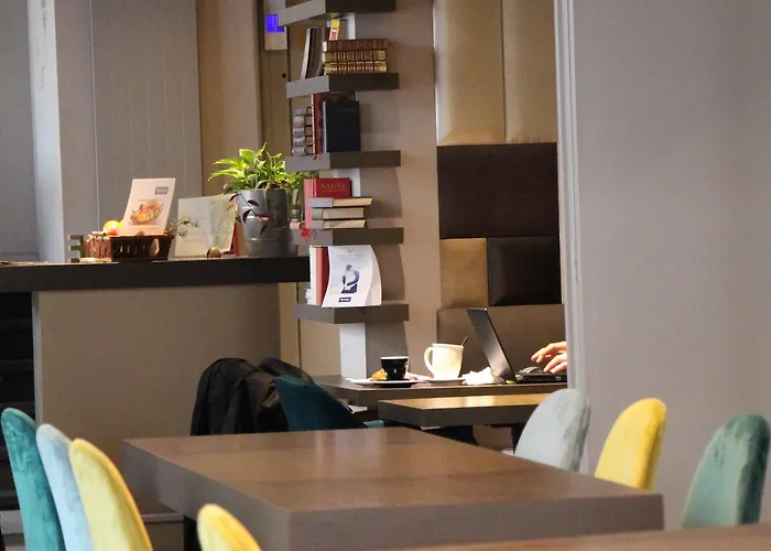 Hotel Kyriad Restaurant Centre Vichy